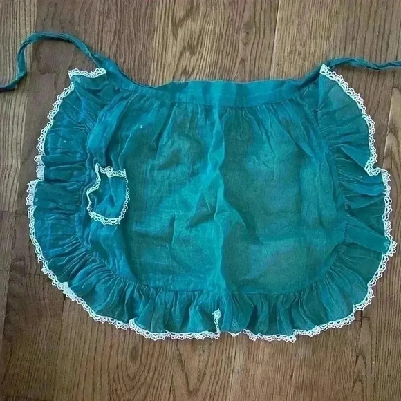 Vintage Christmas Apron - Picture 1 of 2